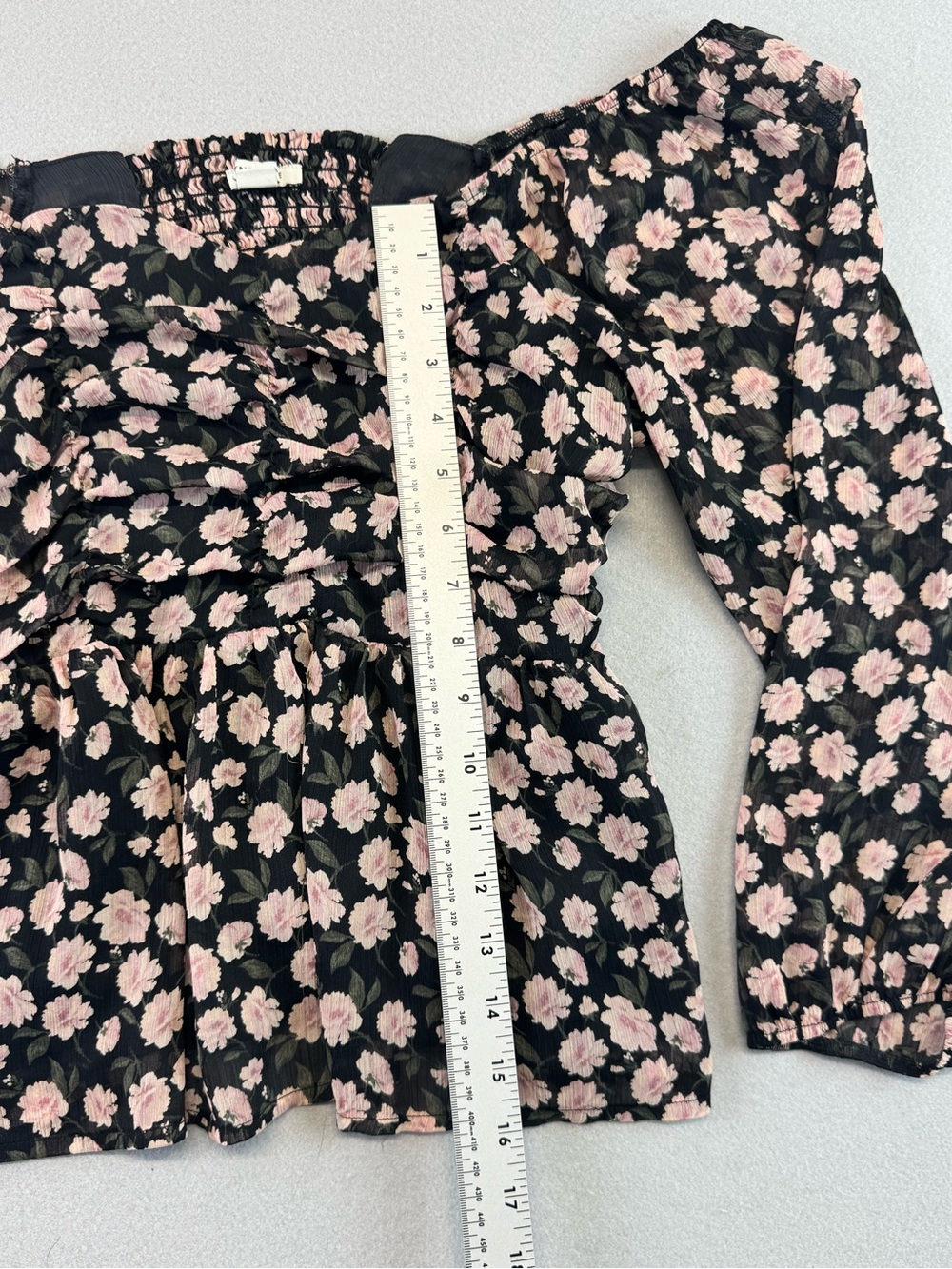 American Eagle Floral Off-Shoulder Peasant Top - Black with Pink Flowers, Medium - Picture 2 of 7